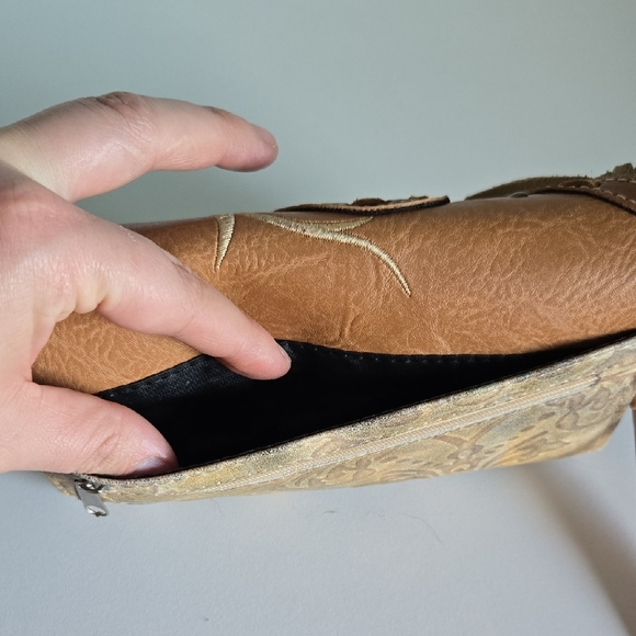 Boho-Western Tan and Brown Women's Clutch - Picture 4 of 9
